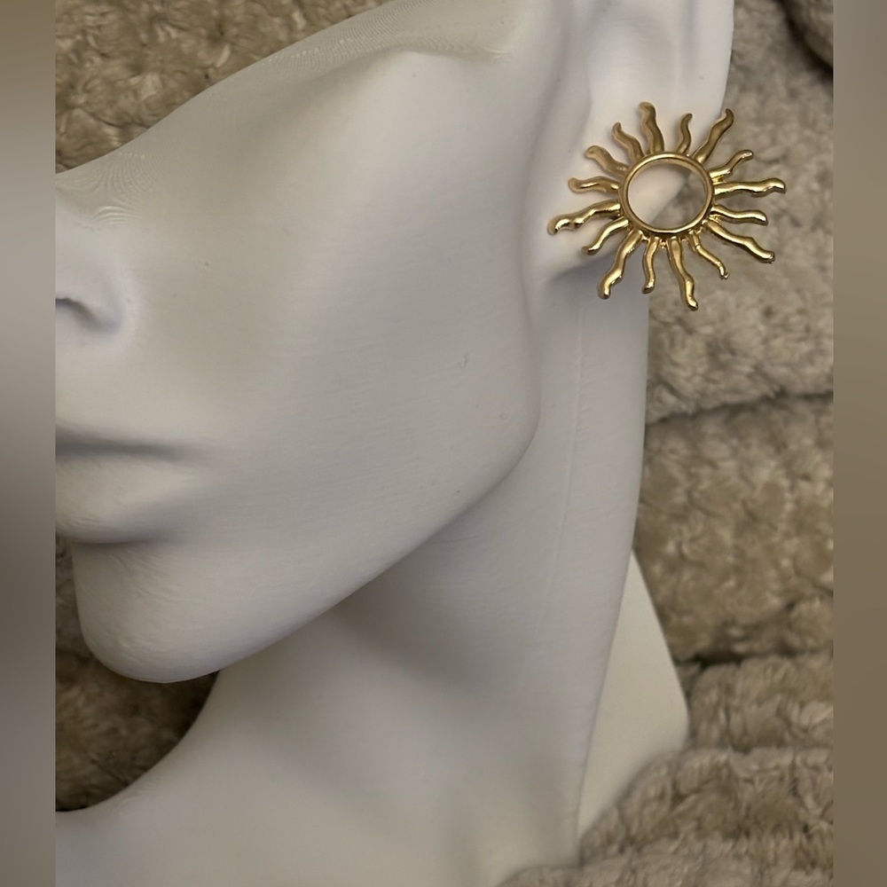 Gold Sunburst Earrings, 1 3/8"